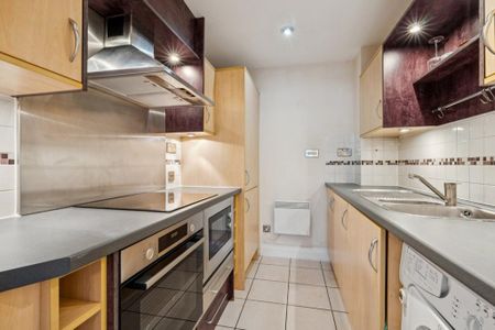 1 bedroom flat to rent - Photo 3