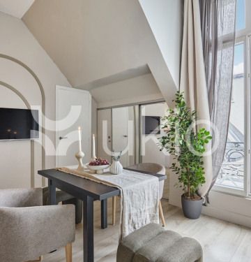 Appartement • Saint Philippe du Roule - Photo 5