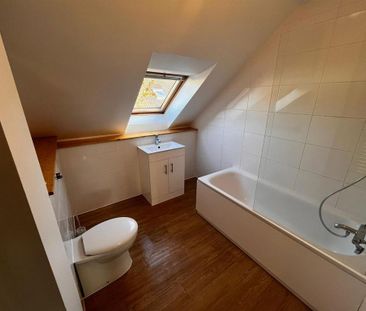 2 bedroom maisonette to rent - Photo 5