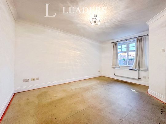 3 bedroom house to rent Magennis Close, Gosport, PO13 - Photo 1