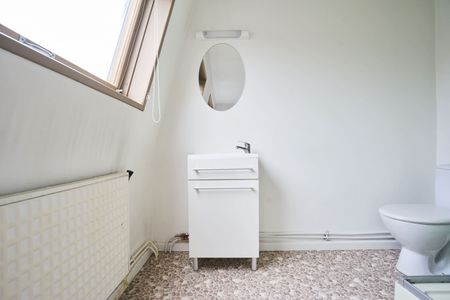 Isly L Roommate 6 Bedrooms at Roubaix - Photo 4