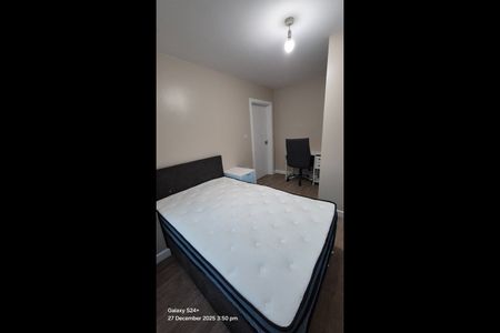 Room in a Shared House, Surrey Road, RG2 - Photo 5