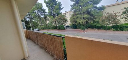 Location Appartement 2 pièces 49m² MONTPELLIER 34090 - Photo 3