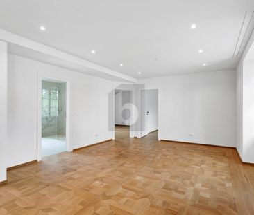 KÖNIGLICH IM SCHLOSS WOHNEN - Photo 2