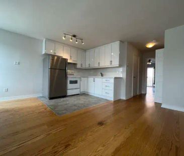 998 Queen Street East | 998 Queen Street East, Toronto - Photo 1