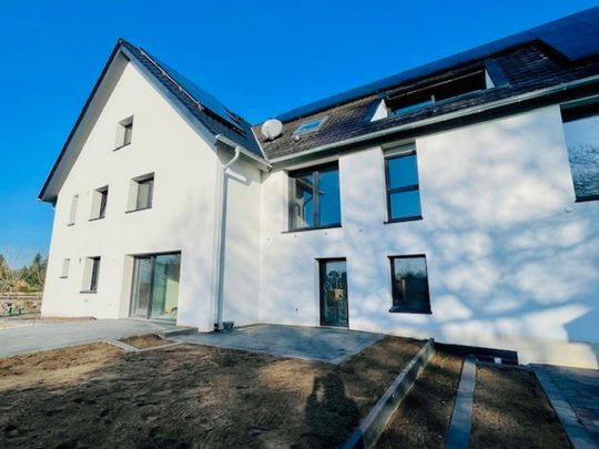 Exklusive, kernsanierte 3-Zi EG-Whg EBK Carp. Terrasse eig. Garten in Rietberg - Photo 1