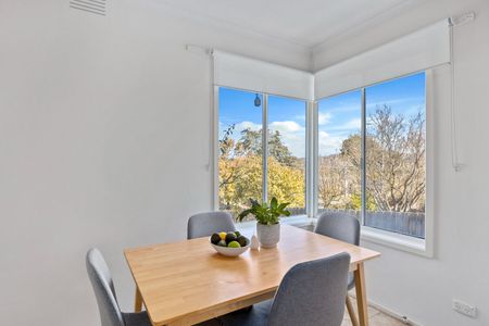 3 Bedroom Brick Veneer Home - 6 Month Lease - Photo 3