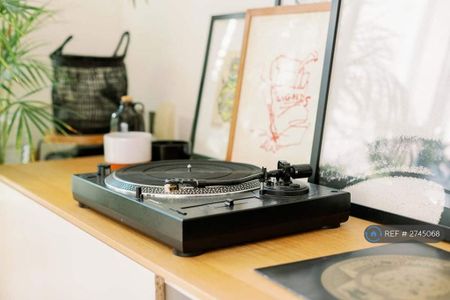 1 bedroom flat to rent - Photo 5