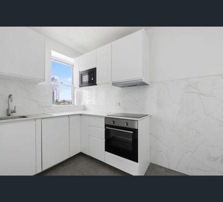 10/15 Pacific Street, Main Beach, Qld 4217 - Photo 1