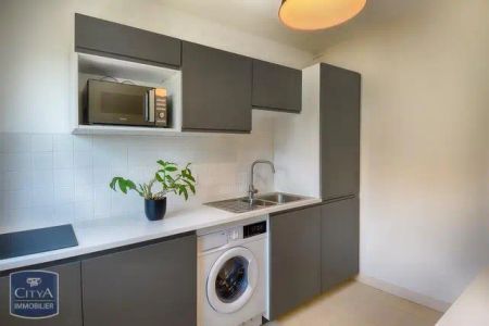 Appartement à louer 4 pièces 74.35m² - Photo 3