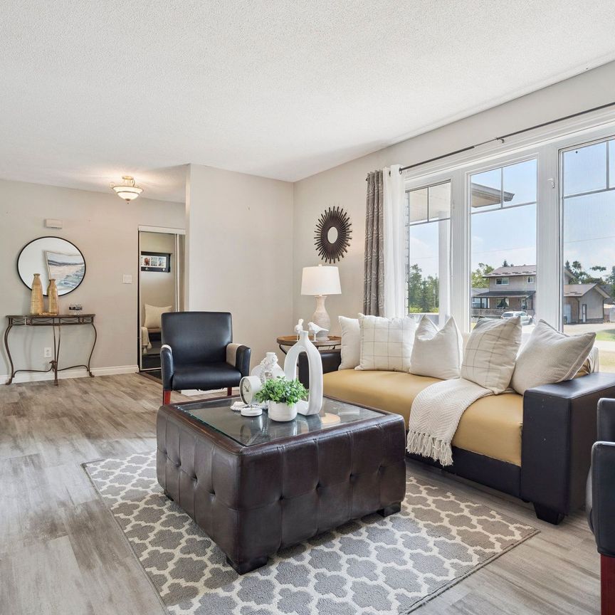 For Lease - 40 Greenwood Crescent, Kawartha Lakes, Ontario - Photo 1