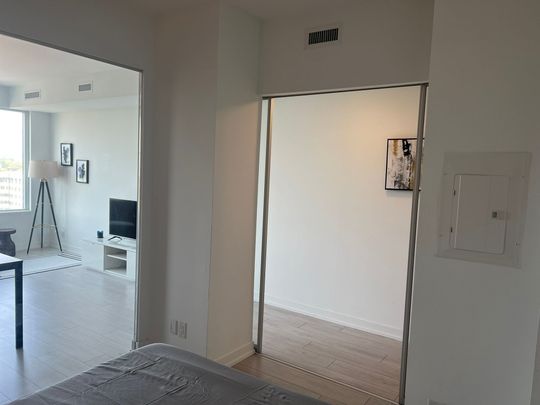 For Lease - 270 Dufferin Street Unit# 821, Toronto, Ontario - Photo 1