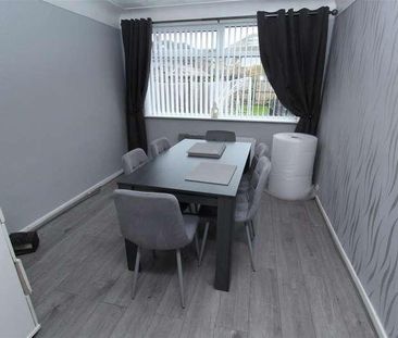 Taunton Drive, Aintree Village, Liverpool, L10 - Photo 2