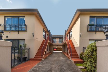 Thinking of selling? Contact our agent - Photo 3