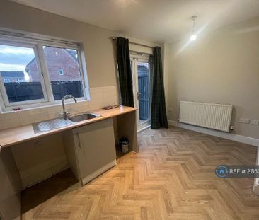 3 bedroom terraced house to rent - Photo 2