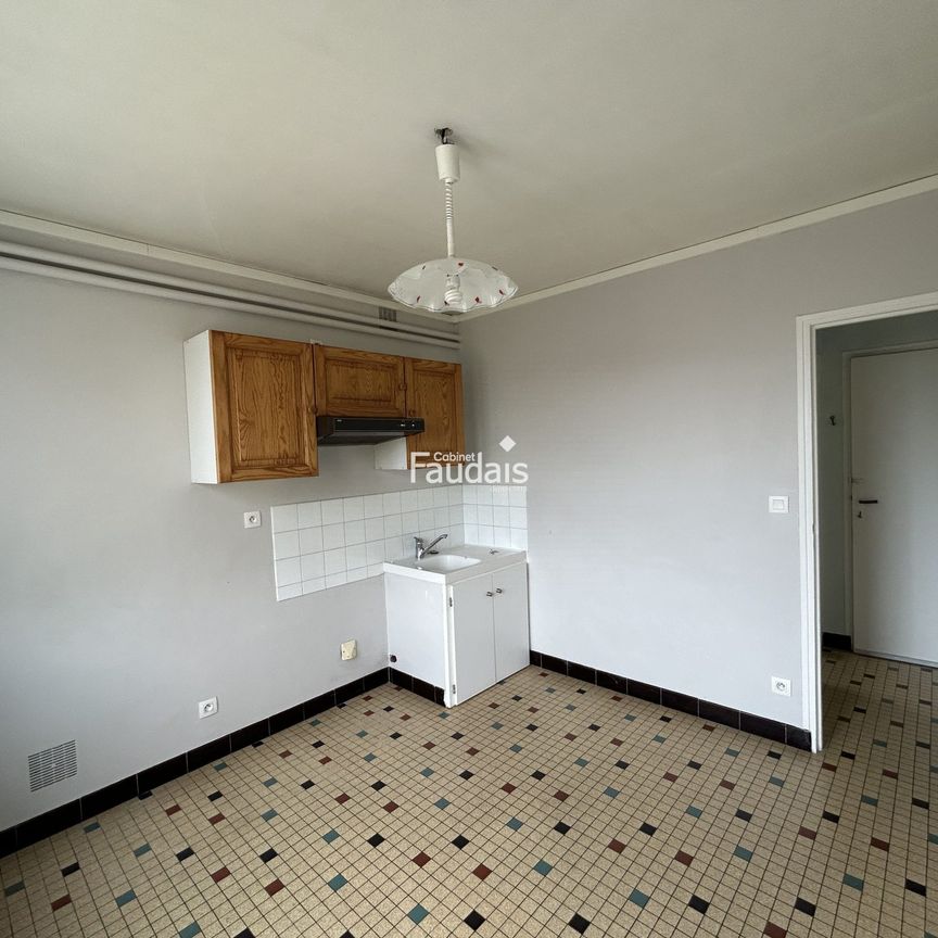 Location Appartement 2 pièces 31m² CONDE SUR VIRE 50890 - Photo 1