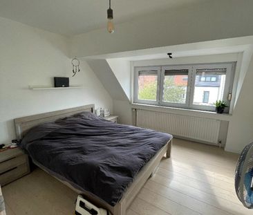 Lichtrijke woning te huur met tuintje nabij het station - Photo 6