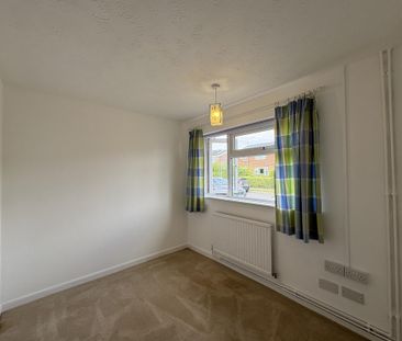 2 bedroom bungalow to rent - Photo 3