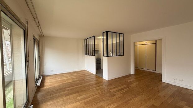 Location Appartement 2 pièces 65m² PARIS 16ème - Photo 1