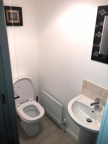 Room 7, 37 Magdela Street, Botanic, Belfast, BT7 1PV - Photo 5