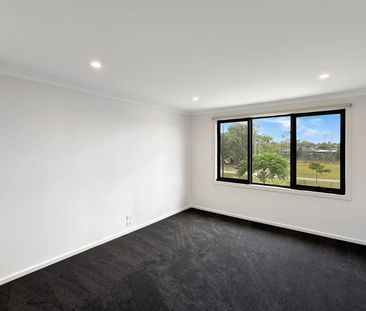 🏡 Brand New 3-Bedroom house in Wollert - Photo 2