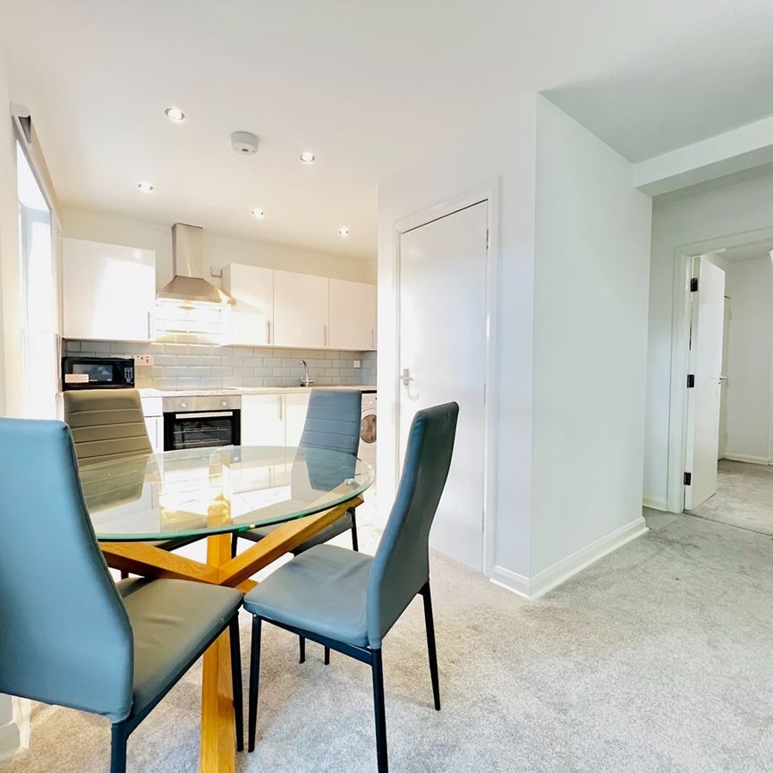 2 Bed Flat, Atlantic Road, SW9 - Photo 1