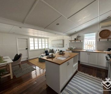 Stunning West End Queenslander - Photo 3