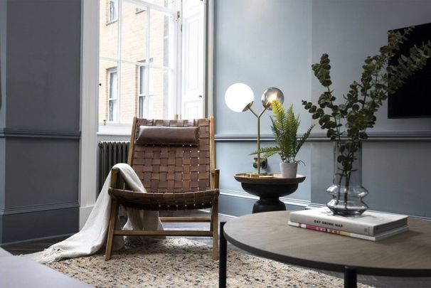 Queen Street - Photo 1