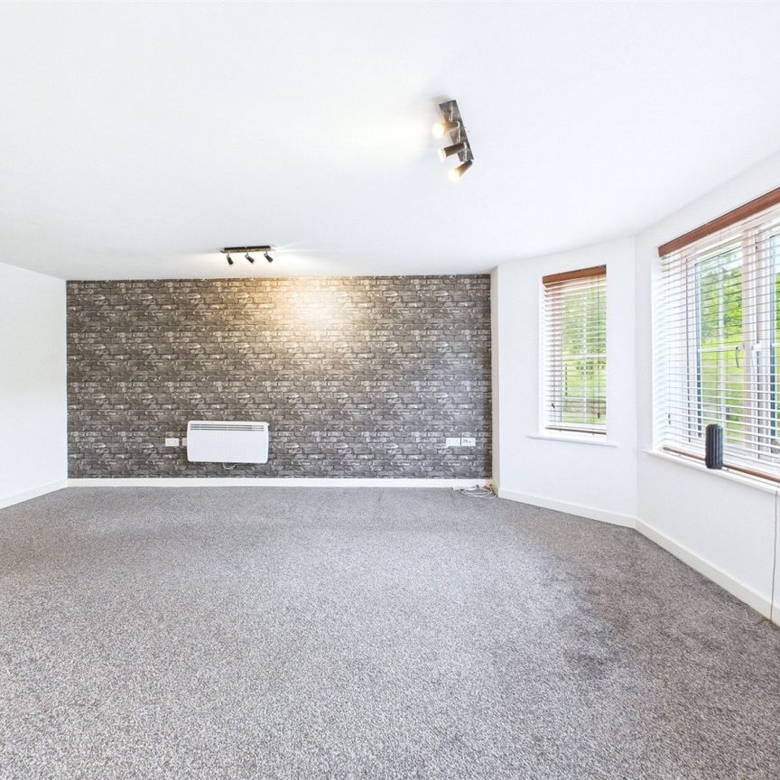 Jenkinson Grove, Armthorpe, Doncaster, DN3 - Photo 1