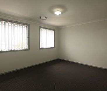 Everything you need- the perfect family home! - Photo 6