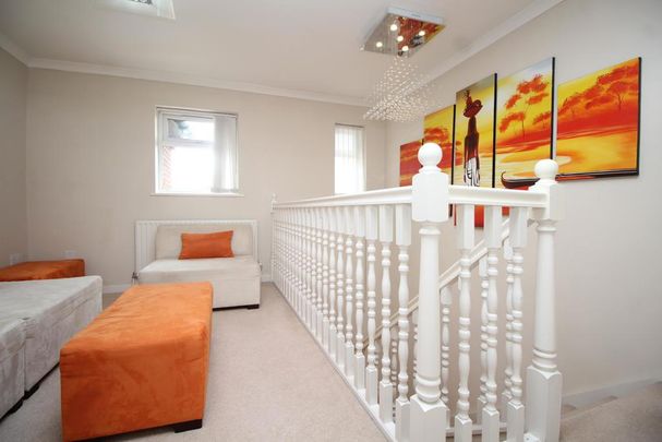 4 bedroom detached house to rent - Photo 1