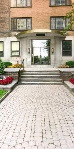 110 St. Clair Avenue W — Studio - Photo 4