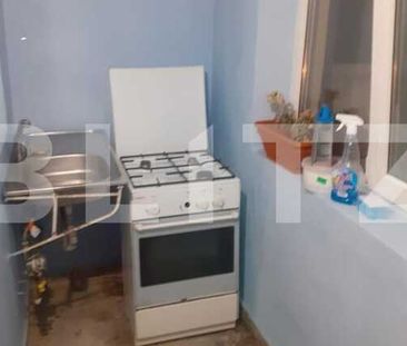 Garsoniera de 35 mp, utilata, zona Craiovita! Pret oportun! - Fotografie 3