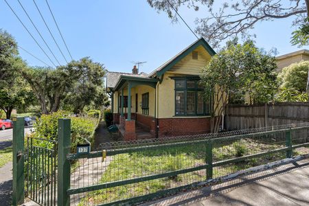 137 Riversdale Road, Hawthorn VIC 3122 - Photo 3