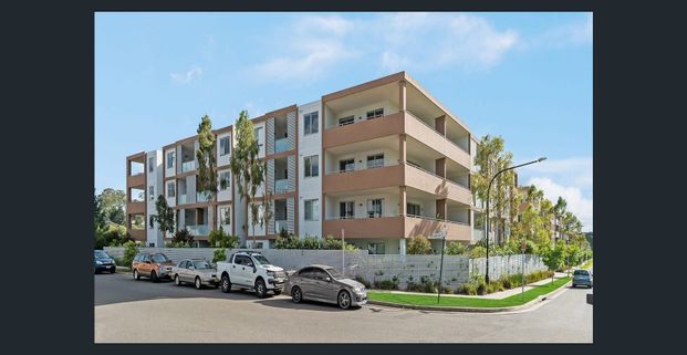 Modern Two Bedroom Apartment For Lease - Photo 1