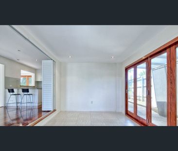 MODERN 3-BEDROOM RENTALHOUSE IN PEACEFUL MOUNT GRAVATT EAST - Photo 3