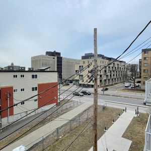 Cession de bail – 3 ½ lumineux au 3e étage (H2P 1X3) - Photo 2