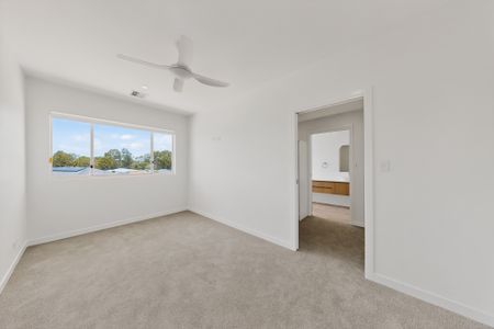 3 Moores Road, Redland Bay QLD 4165 - Apartment For Rent | Domain - Photo 5