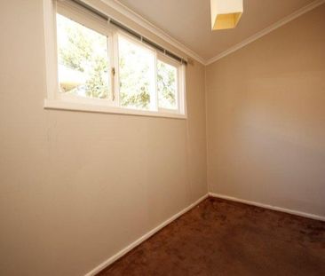 27 Nelson Street, Ringwood - Photo 3