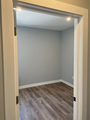 For Lease - 20497 LESLIE Street Unit# 2ND FLOOR, East Gwillimbury, Ontario - Photo 1