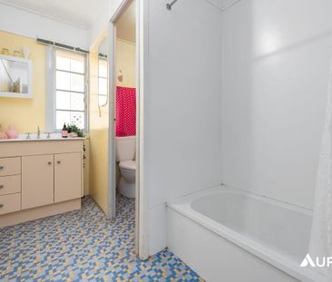 156 Heal Street, New Farm QLD 4005 - House For Rent | Domain - Photo 2