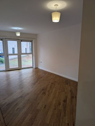 2 Bed Flat, Buslingthorpe Lane, LS7 - Photo 1