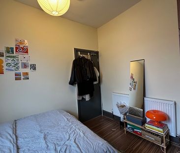 Room in a Shared House, Oxney Road, M14 - Photo 1