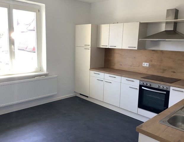 2-R-Wohnung mit Fußbodenheizung im Bad wartet auf einen neuen Mieter - Foto 1