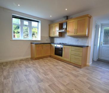 3 bedroom semi-detached house to rent - Photo 3