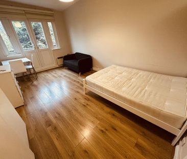 Studio to rent - Photo 5