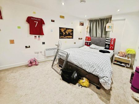 2 bedroom flat to rent - Photo 3