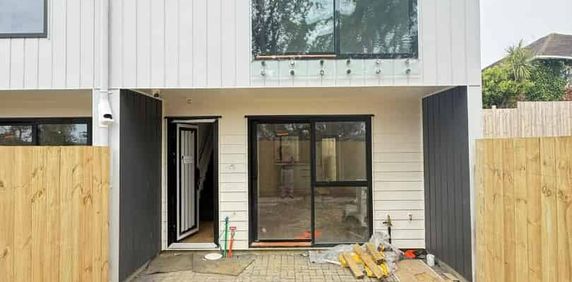 4/43 Savoy Road, Glen Eden, Auckland - Photo 2