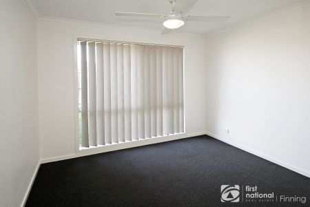 2/14 Phelan Drive, 3977, Cranbourne Vic - Photo 2