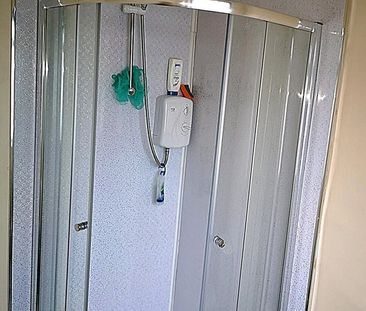 Room in a Shared House, Glenmead Road, B44 - Photo 6